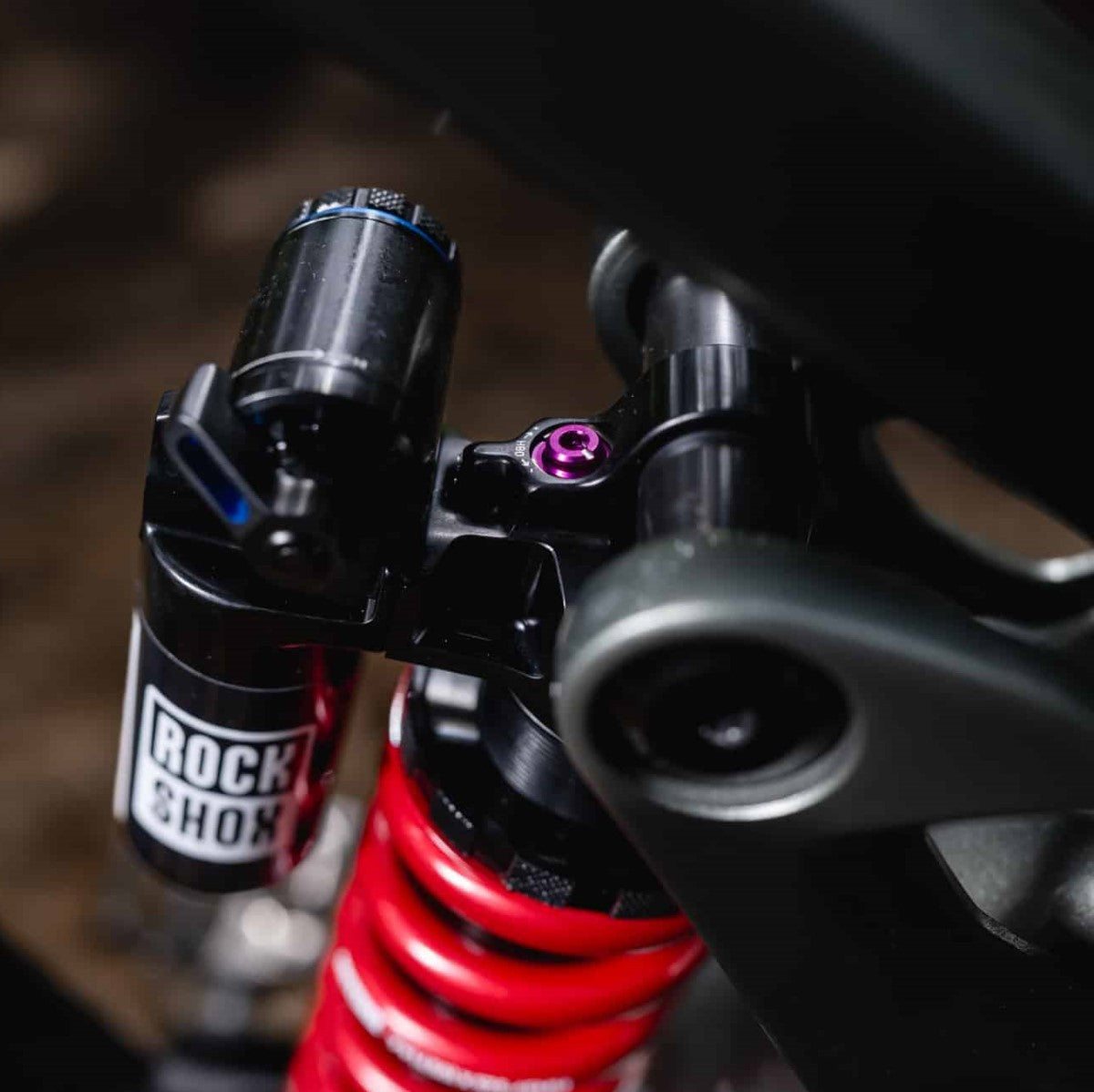 ROCKSHOX VIVID ULTIMATE RC2T HBO Trunnion Spring shock absorber for Specialized Enduro (2020+)