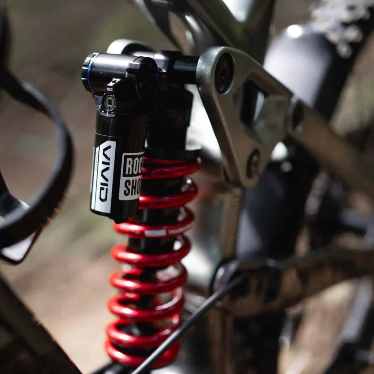 ROCKSHOX VIVID ULTIMATE RC2T HBO Trunnion Spring shock absorber for Specialized Enduro (2020+)