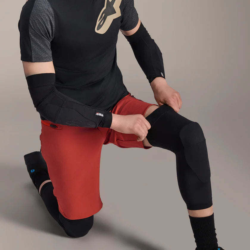 ALPINESTARS A-MOTION PLASMA Nakolanniki czarny