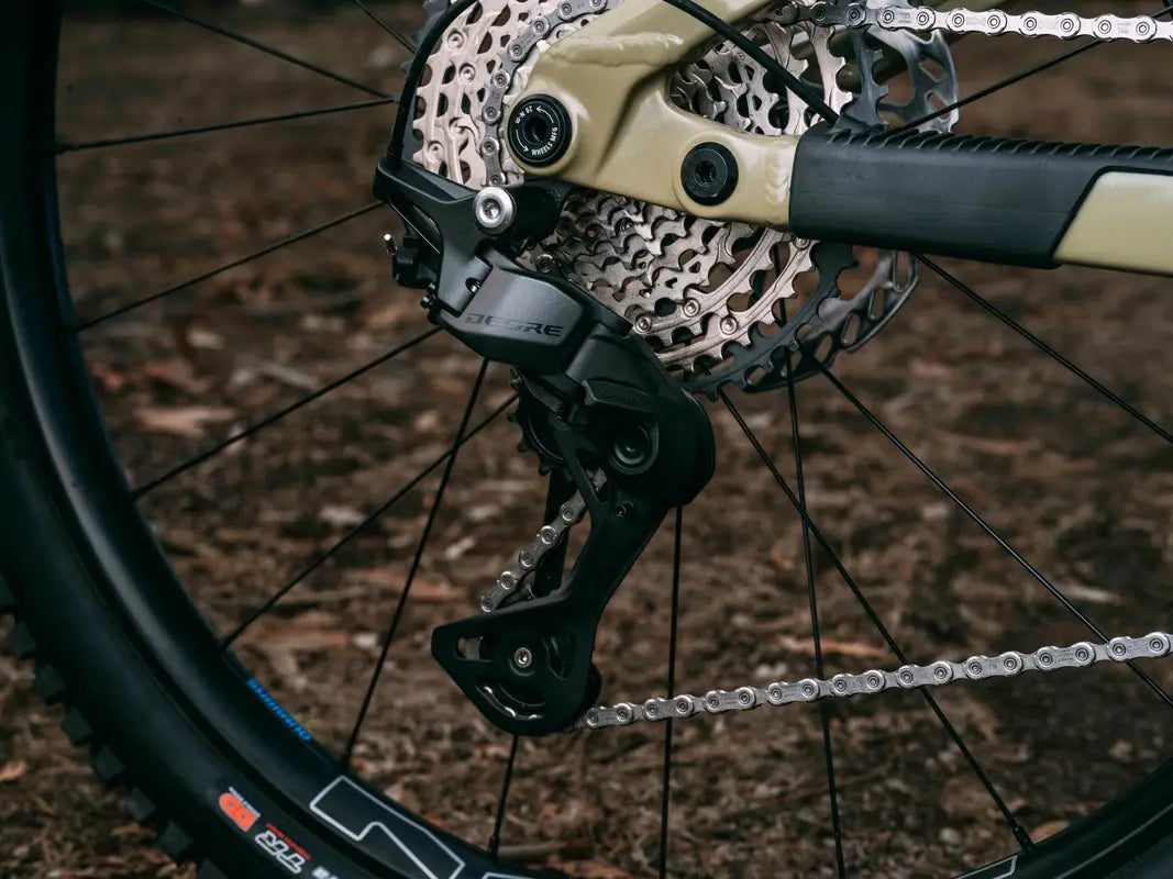 Przerzutka Tylna SHIMANO DEORE RD-M7200-SGS 12V Długa Klatka