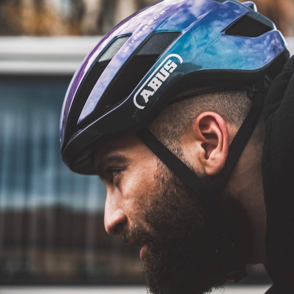 Kask szosowy ABUS WINGBACK fioletowy