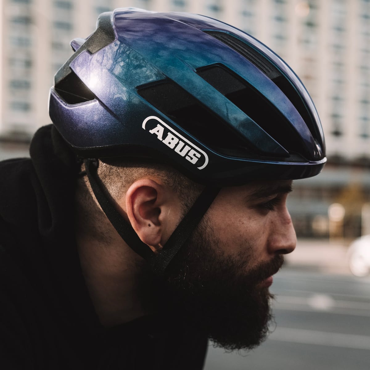 Kask szosowy ABUS WINGBACK fioletowy