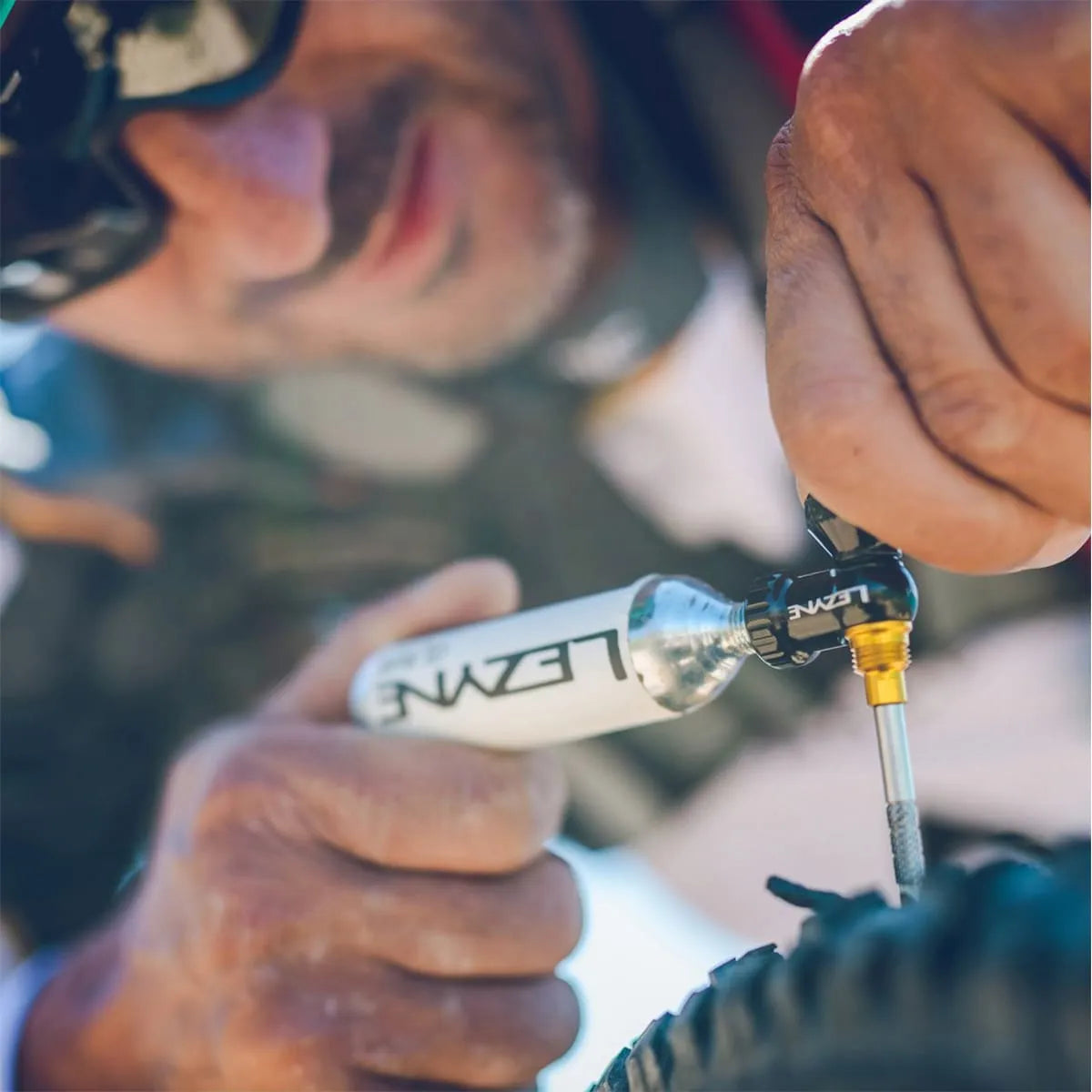 Zestaw naprawczy do opon bezdętkowych CO2 LEZYNE BLASTER + 5 bitów