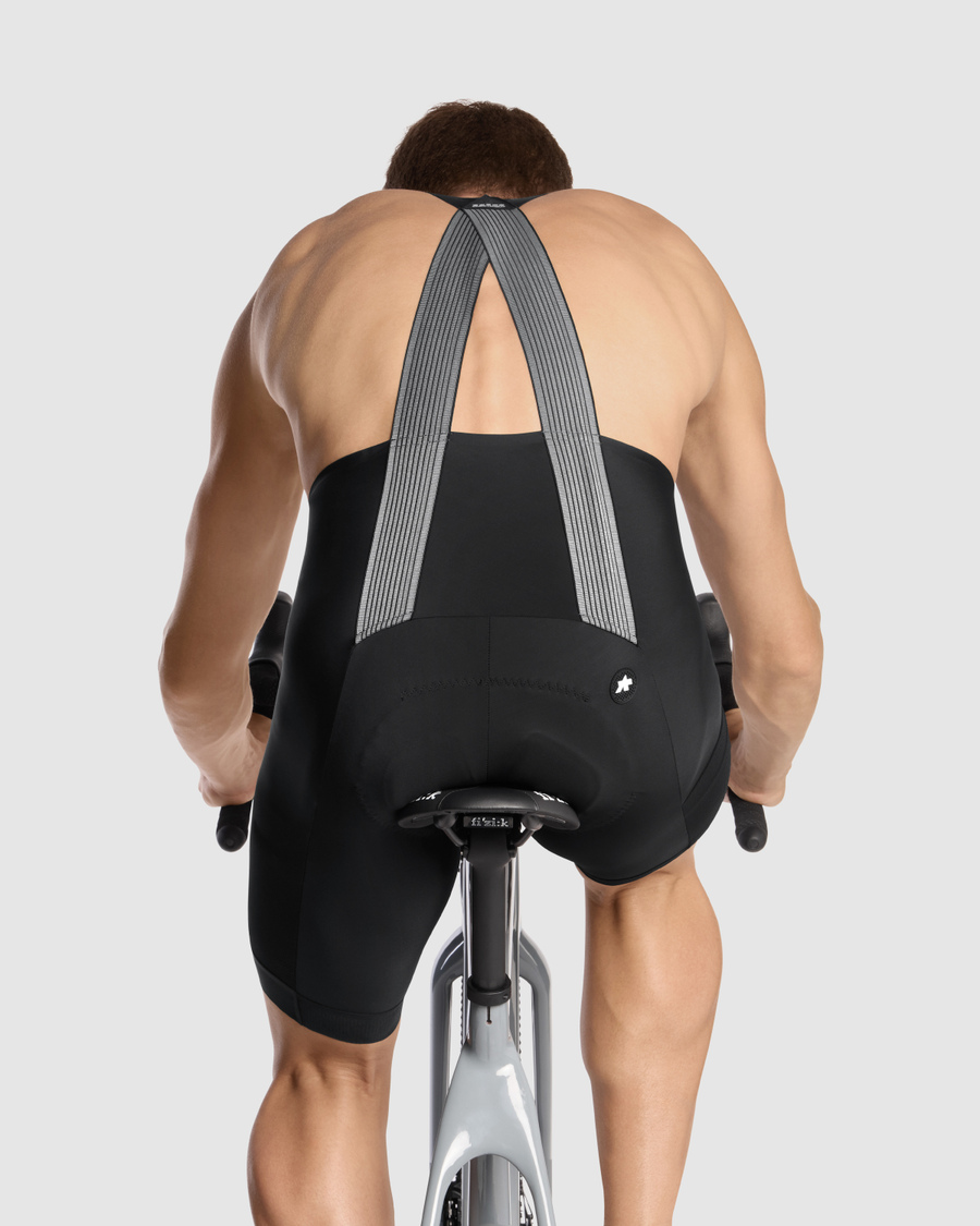 Spodenki ASSOS TACTICA KIESKÄFER GRAVEL T5 Bib Short czarne
