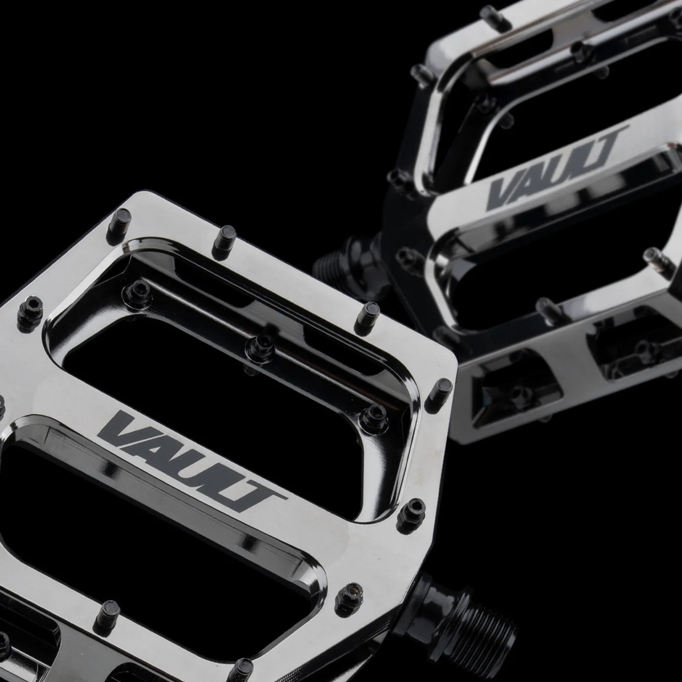 Płaskie pedały DMR VAULT Chrome Black