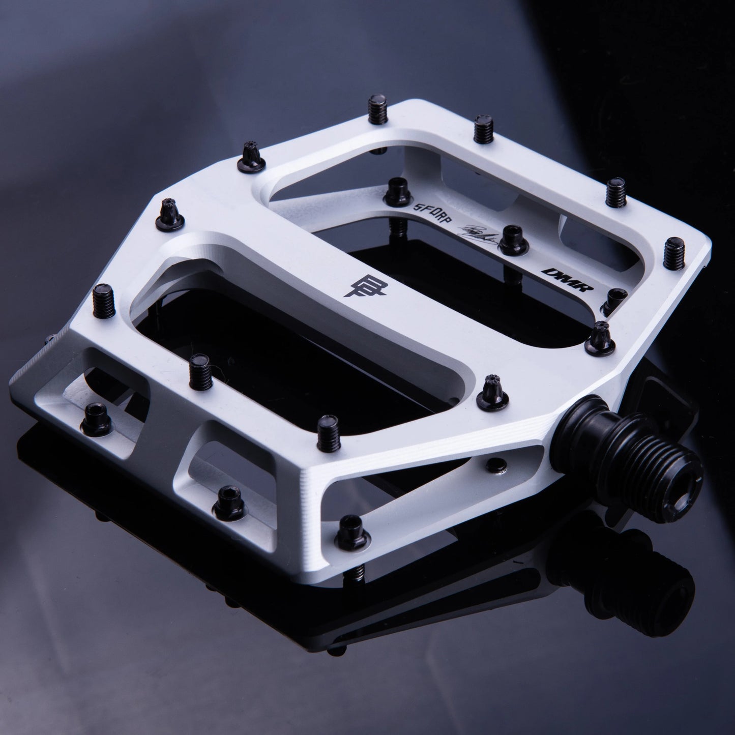 DMR VAULT BRENDOG flat pedals White