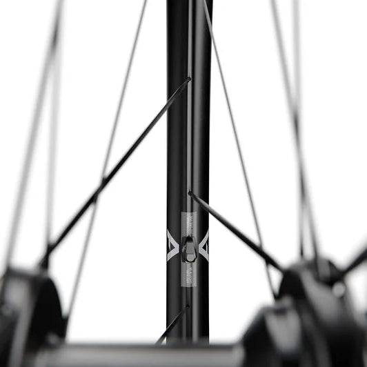 Pair of DT SWISS ARC 1400 DICUT 38 DISC Tubeless Ready Wheels (Center Lock)