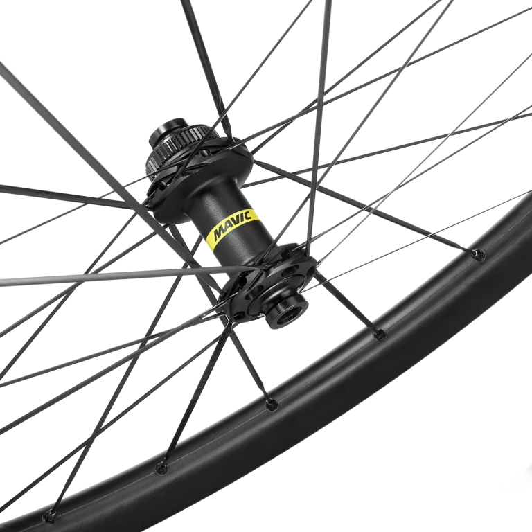 Para kół MAVIC COSMIC SLR 45 DISC 23 mm przystosowanych do jazdy bezdętkowej (centralna blokada)