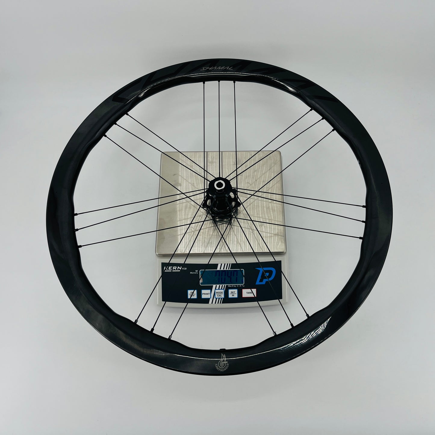 Para kół CAMPAGNOLO SHAMAL DUAL PROFILE CARBON C23 przystosowanych do jazdy bezdętkowej (centralna blokada)