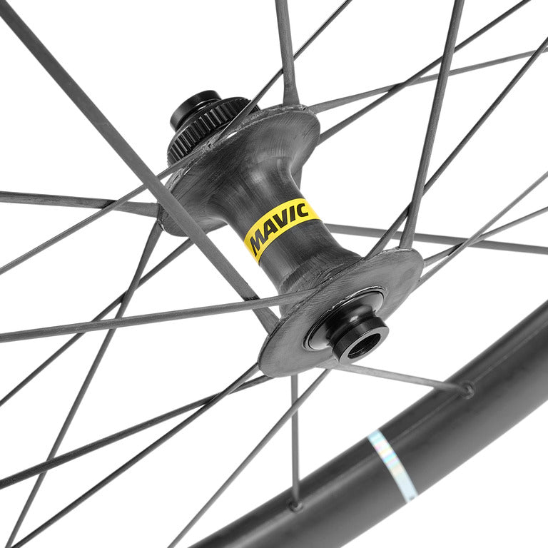 Para kół MAVIC COSMIC ULTIMATE DISC przystosowanych do jazdy bezdętkowej (centralna blokada)