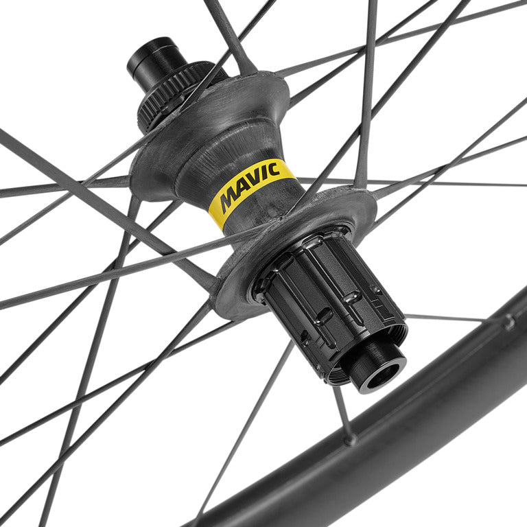 Para kół MAVIC COSMIC ULTIMATE DISC przystosowanych do jazdy bezdętkowej (centralna blokada)