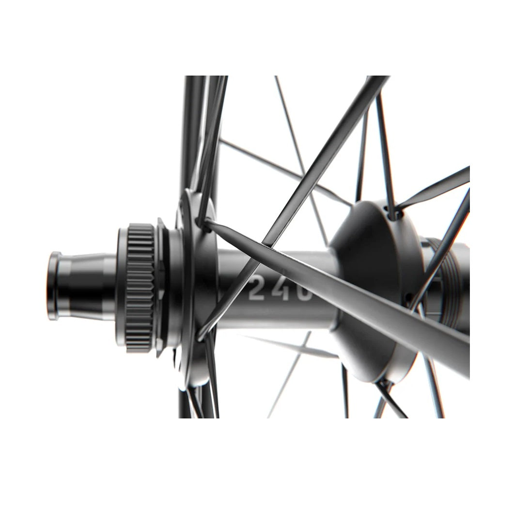 Para kół DT SWISS GRC 1400 DICUT 50 DISC przystosowanych do jazdy bezdętkowej (Centerlock)
