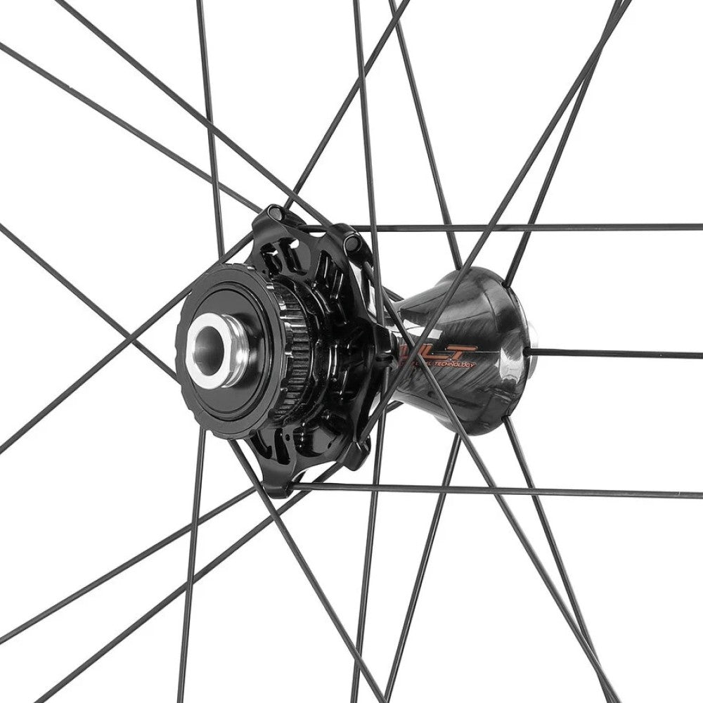 Para kół CAMPAGNOLO BORA ULTRA WTO 60 C23 DISC przystosowanych do jazdy bezdętkowej (centralna blokada)
