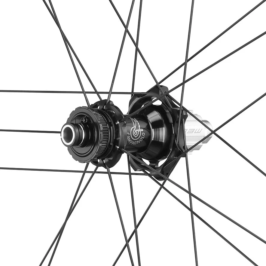 Para kół CAMPAGNOLO SHAMAL DUAL PROFILE CARBON C23 przystosowanych do jazdy bezdętkowej (centralna blokada)