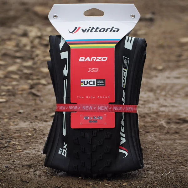 VITTORIA BARZO XC 29x2.35 "UCI Rainbow Edition" Miękka opona przystosowana do jazdy bezdętkowej