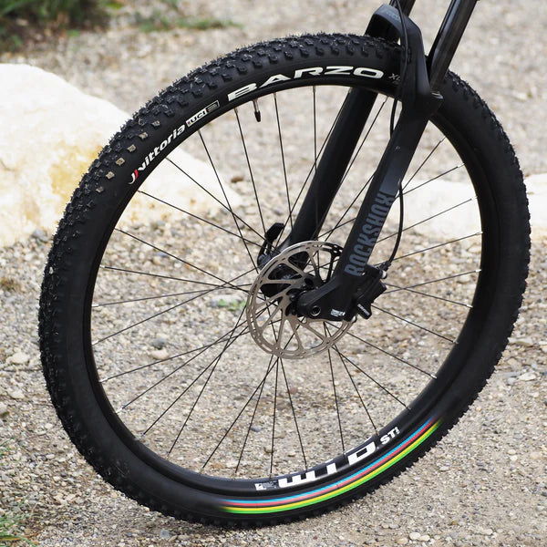VITTORIA BARZO XC 29x2.35 "UCI Rainbow Edition" Miękka opona przystosowana do jazdy bezdętkowej