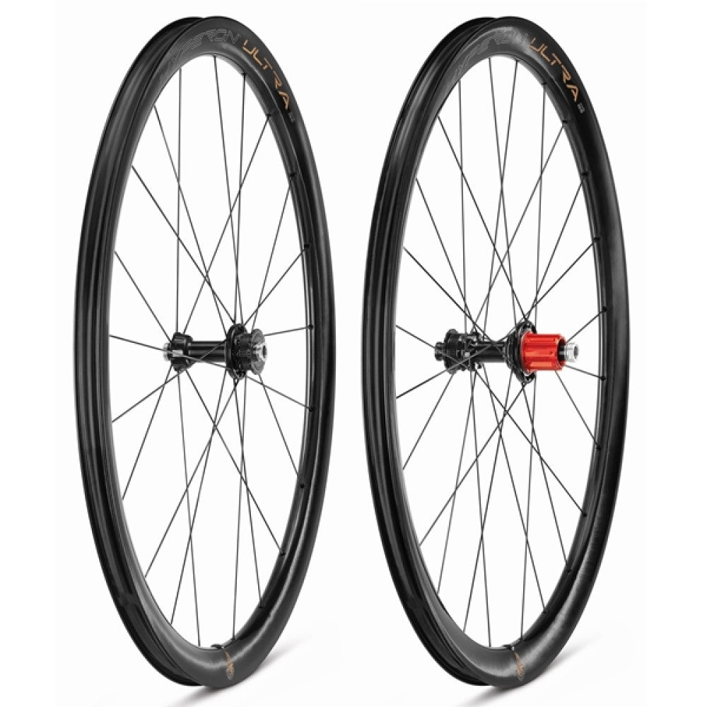 Para kół CAMPAGNOLO HYPERON ULTRA DISC przystosowanych do jazdy bezdętkowej (centralna blokada)