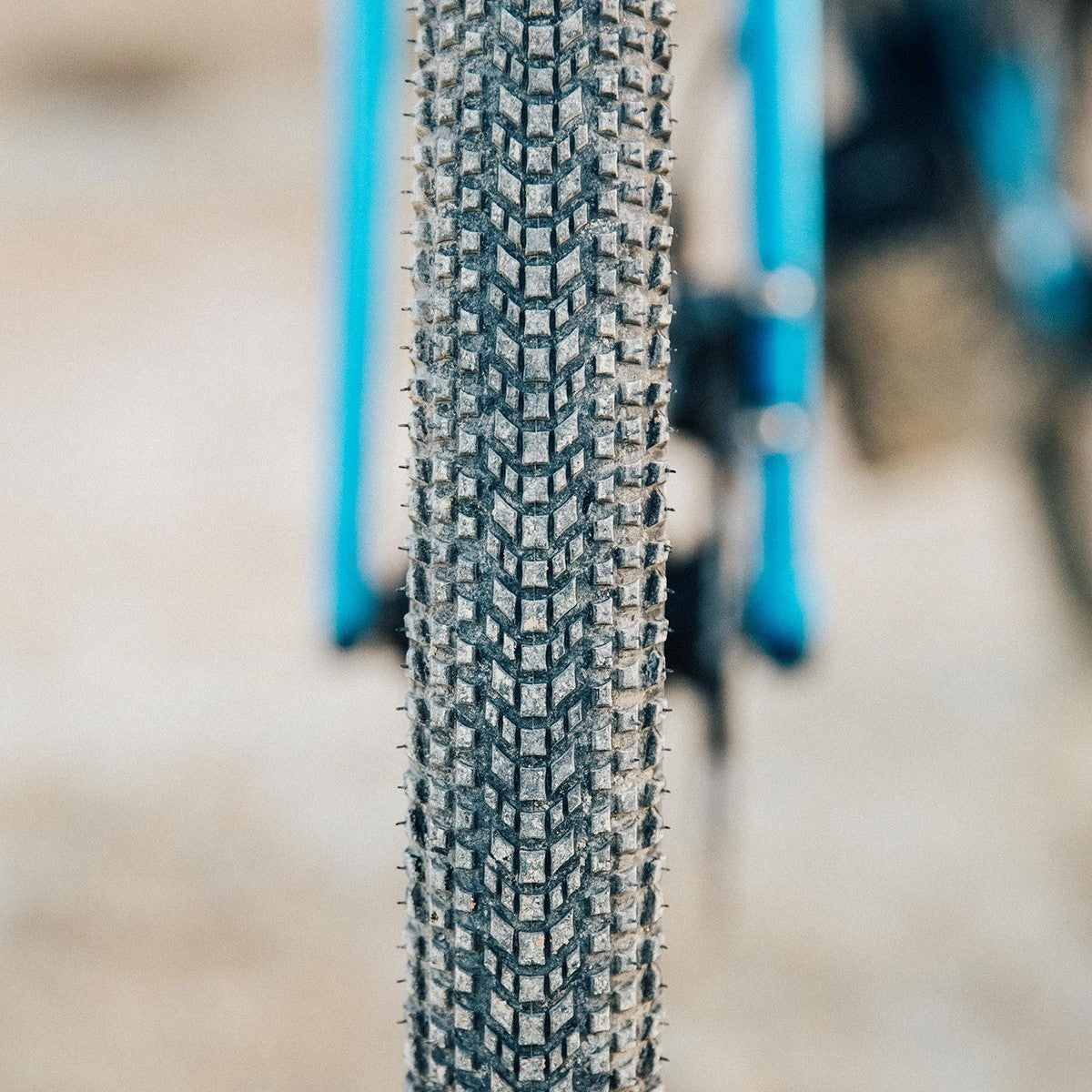 HUTCHINSON TOUAREG 700x50c Wzmocniona opona Tubeless Ready Beige