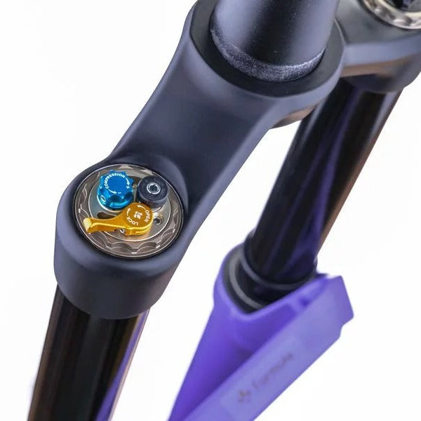 FORMULA SELVA V Air 29" Oś widelca 15x110 mm Boost Ultraviolet