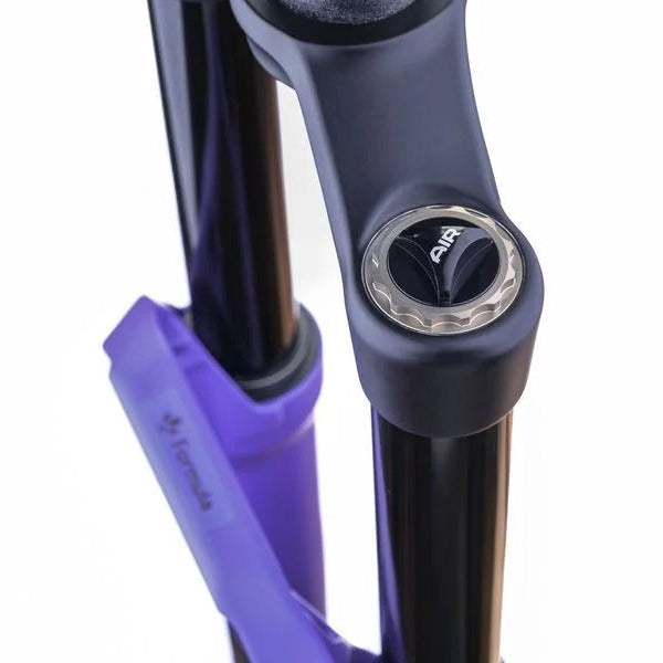FORMULA SELVA V Air 29" Oś widelca 15x110 mm Boost Ultraviolet