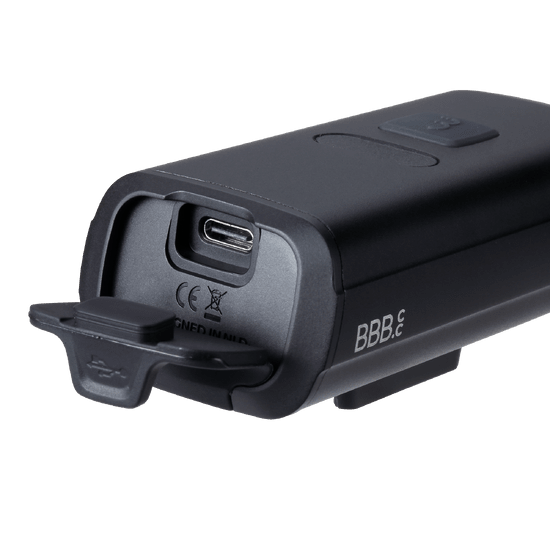 BBB STRIKEDUO 1400 front light with indicator