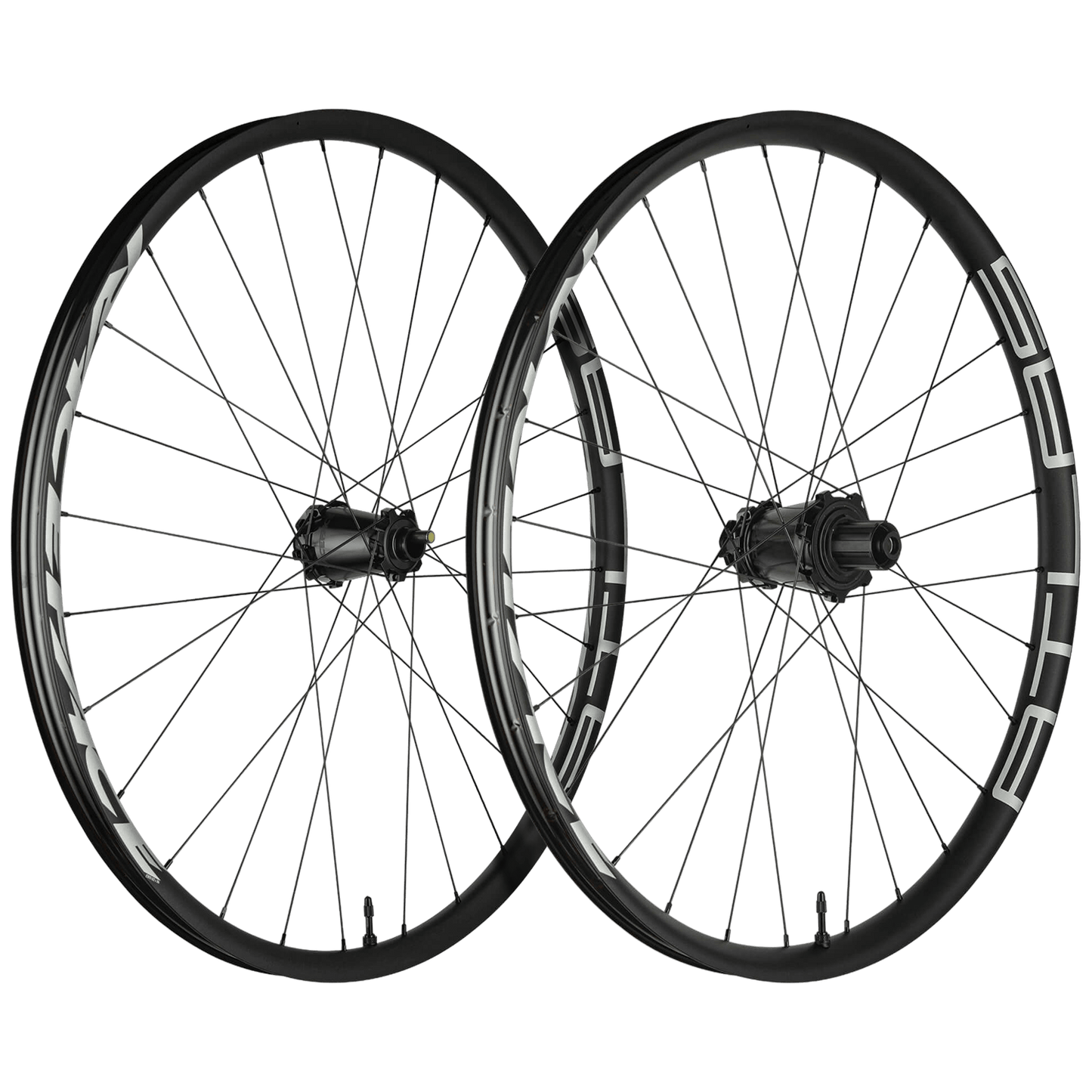 Pair of RACE FACE ATLAS 29'' Wheels 12x150-157mm/20-15x110mm