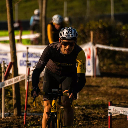 VITTORIA TERRENO T30 700x33c Cyclocross Tubeless Ready opona czarna