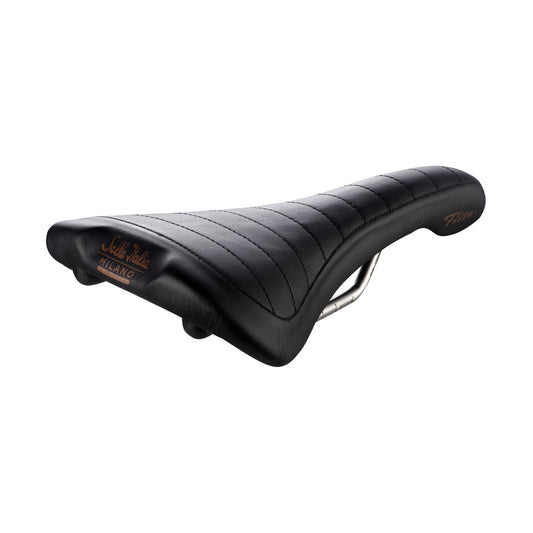 Flite Bonnie L1 Saddle - 3/4 view