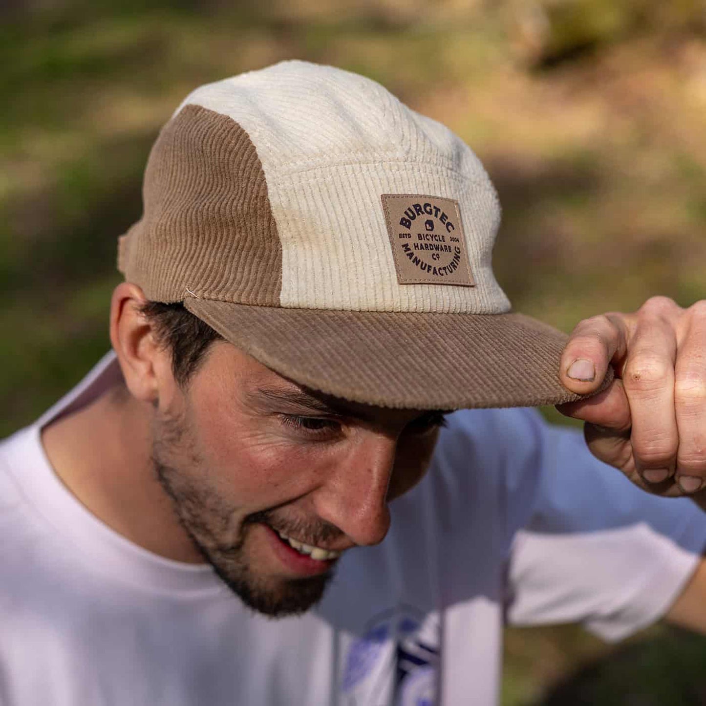 BURGTEC BANDIT CORDUROY FIVE PANEL Cap beżowo-brązowa