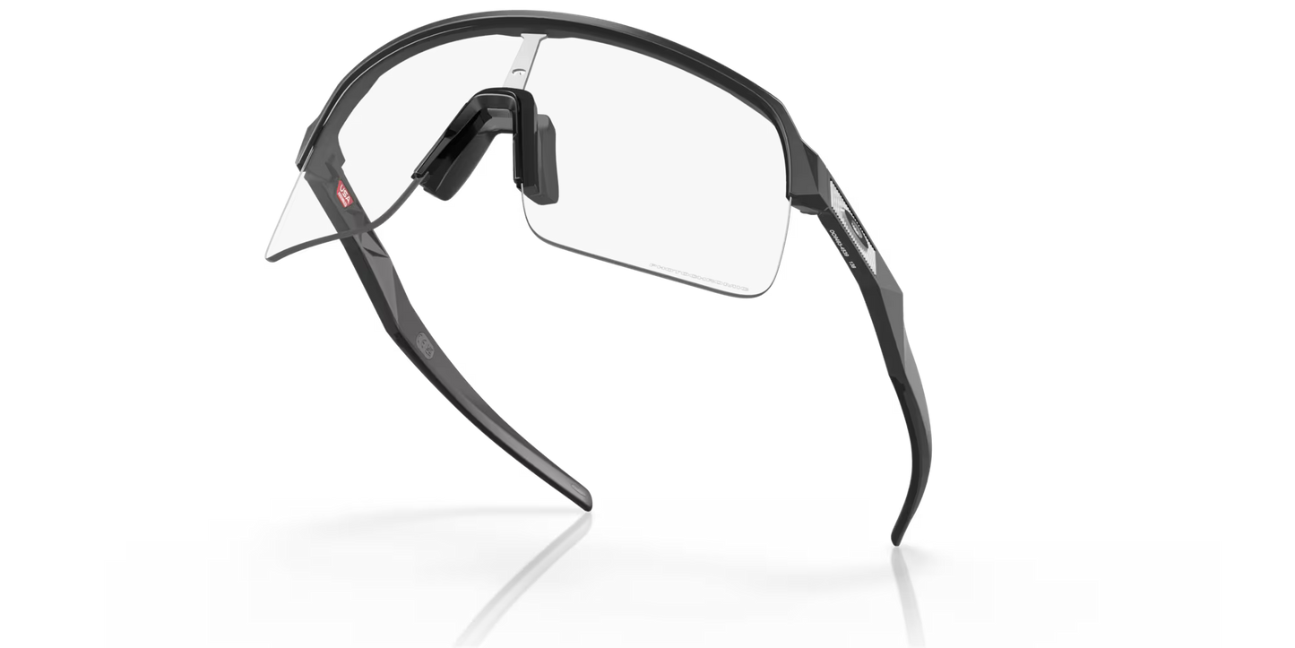 Soczewki fotochromowe OAKLEY SUTRO LITE Matt Carbon Clear - O9463-4539