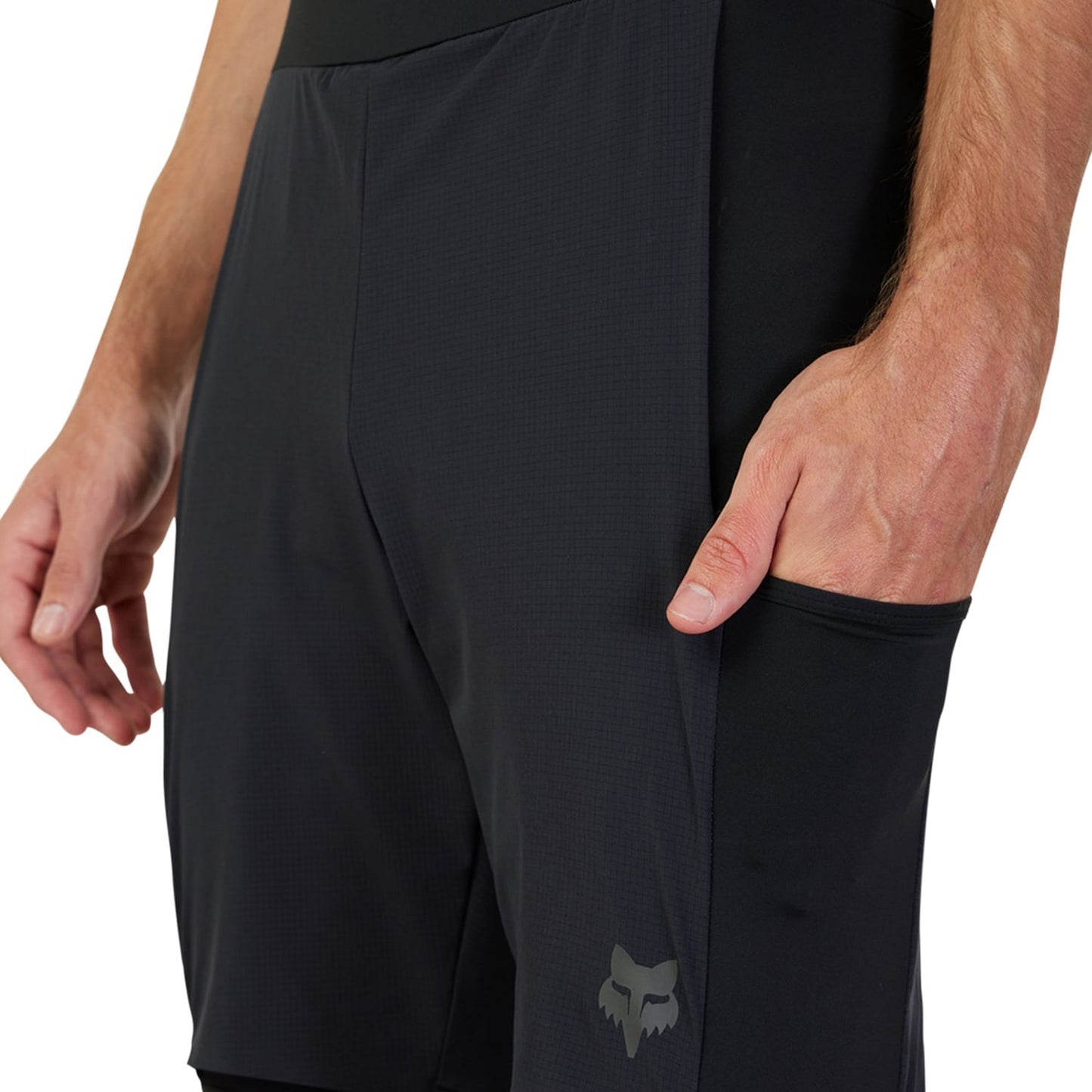 Spodenki na szelkach FOX FLEXAIR ASCENT CARGO Black 2025