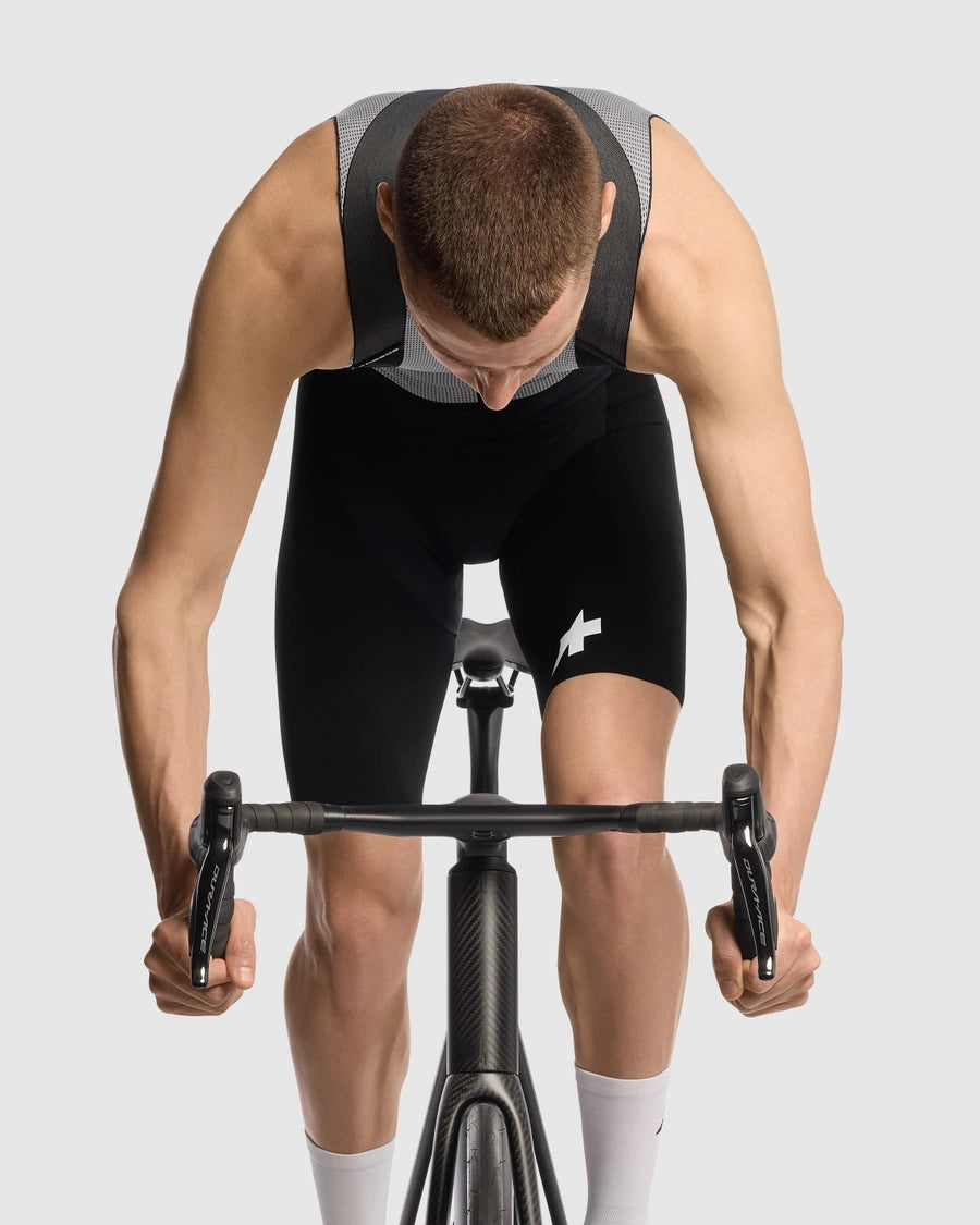 ASSOS EQUIPE RSR BOLIDE S11 spodenki na szelkach czarny