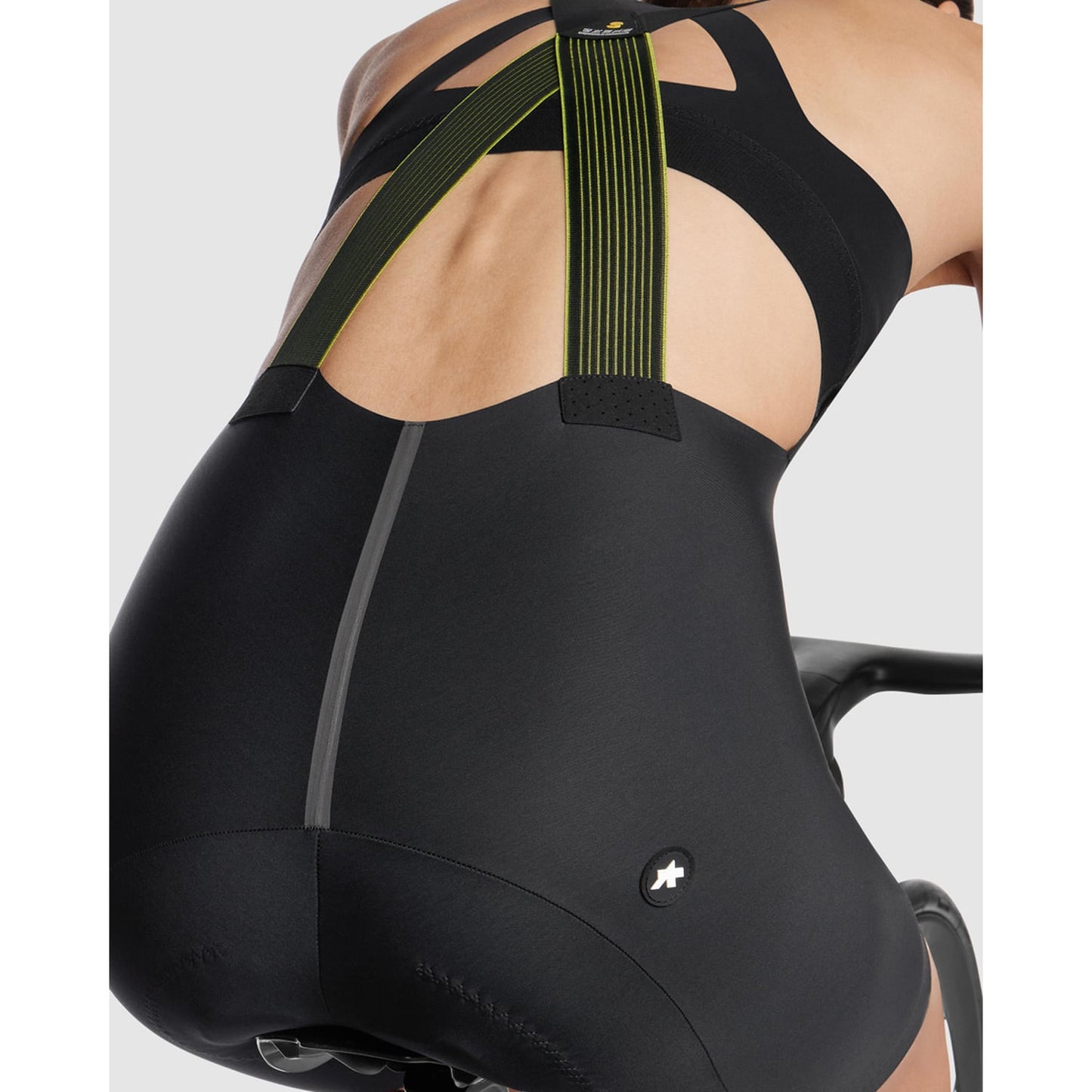 ASSOS DYORA R SPRING FALL krótkie rajstopy damskie czarne