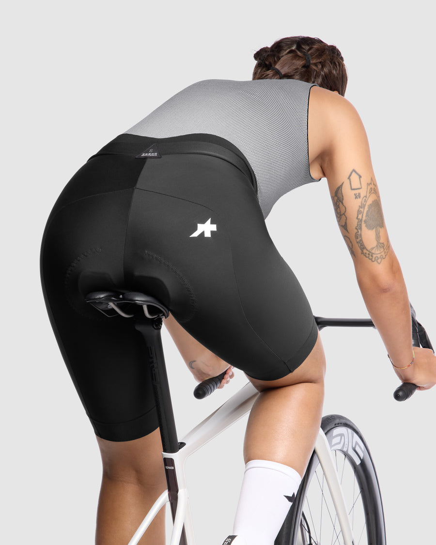 ASSOS UMA GT Half S11 Długie damskie buty do ud czarne