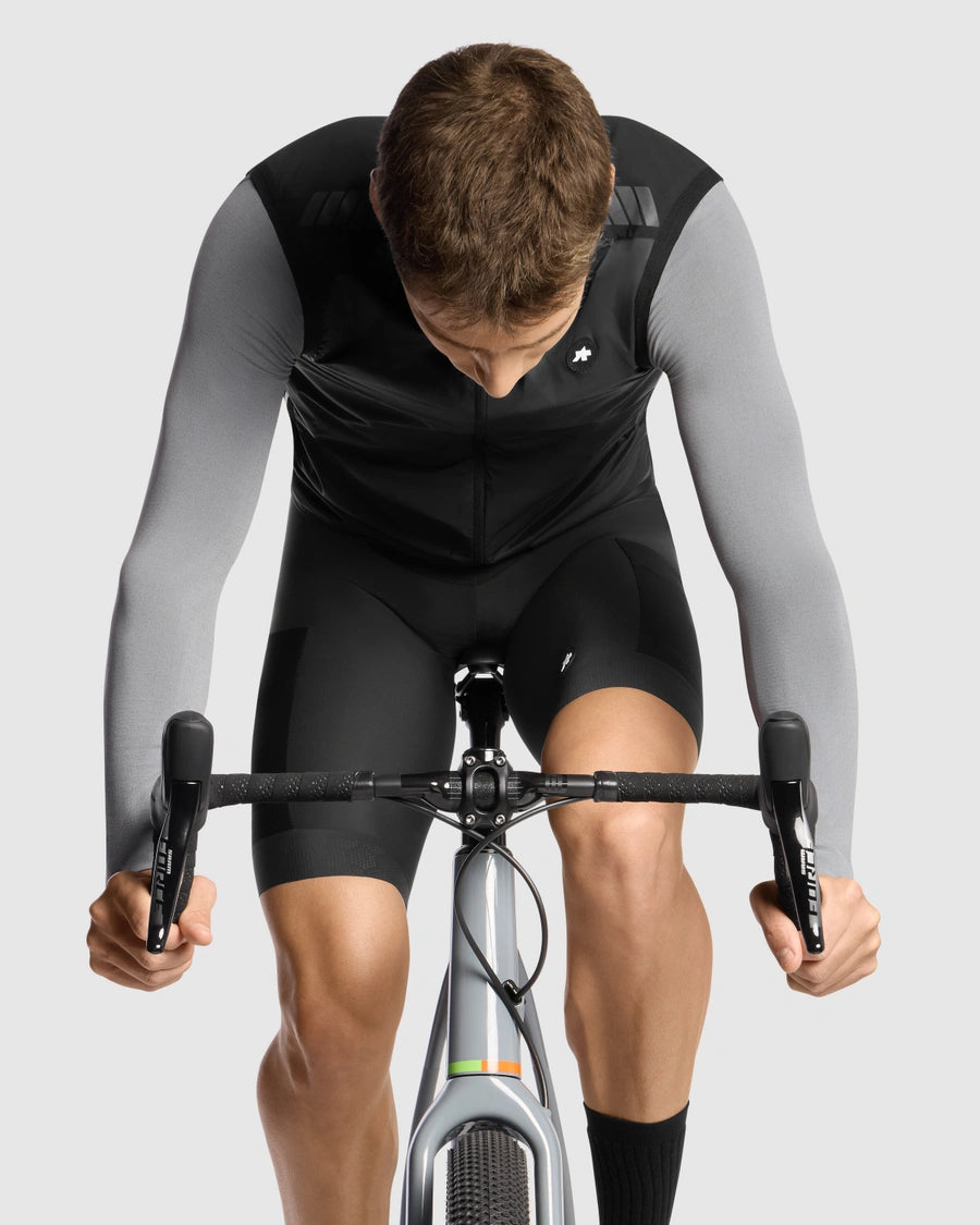 ASSOS TACTICA T5 Sleeveless Jacket Black