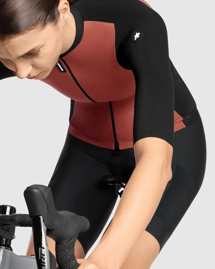 ASSOS TACTICA POST RIDE T5 Koszulka z krótkim rękawem damska czarna