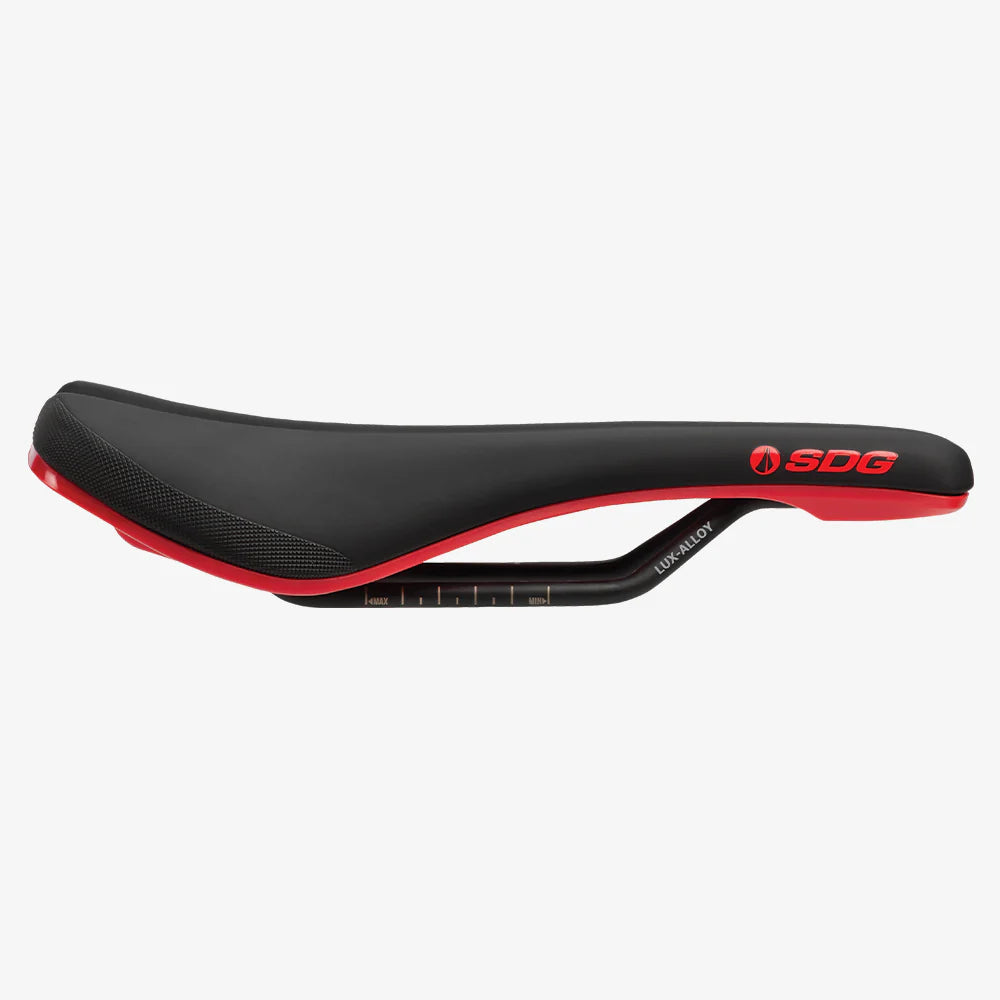 Siodełko SDG BEL-AIR V3 Rails Lux Alloy czarne/czerwone
