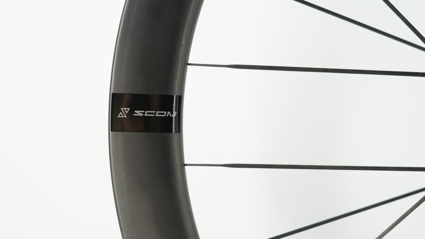 Para kół SCOM ULTRA + Tubeless Ready (centralna blokada)