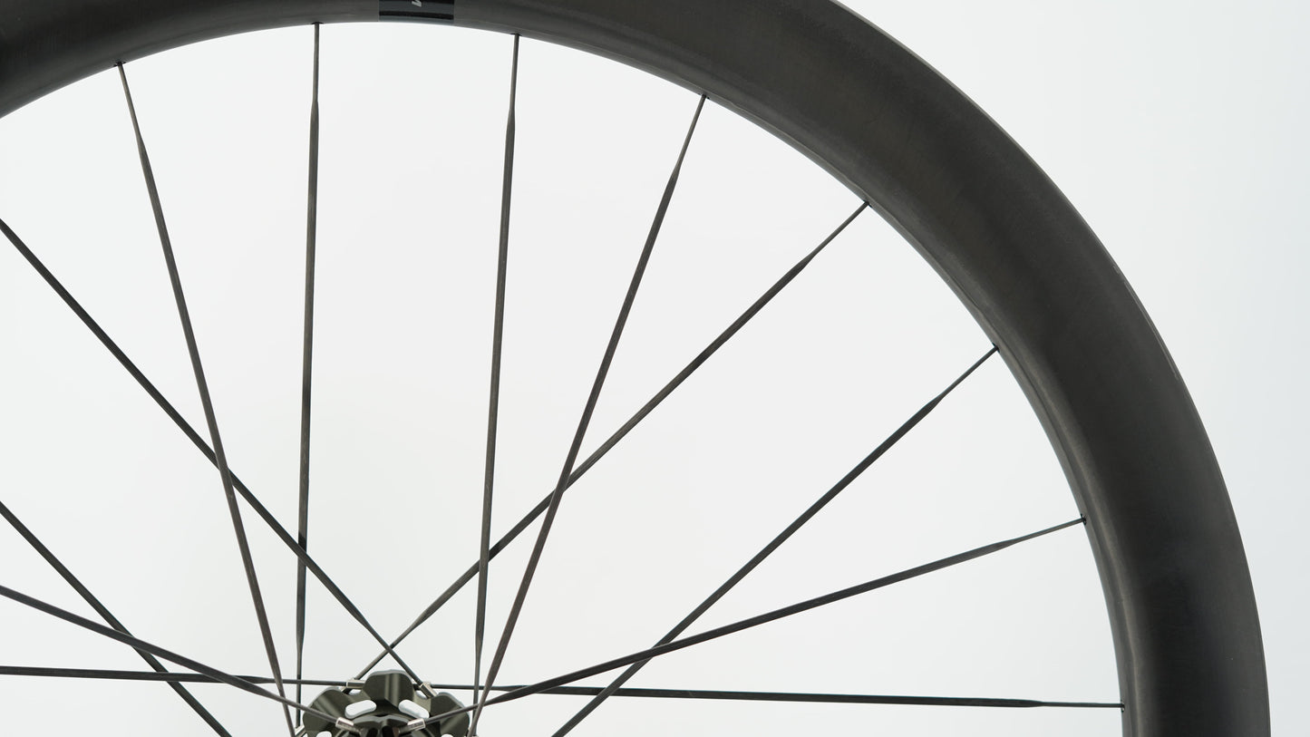 Para kół SCOM ULTRA + Tubeless Ready (centralna blokada)