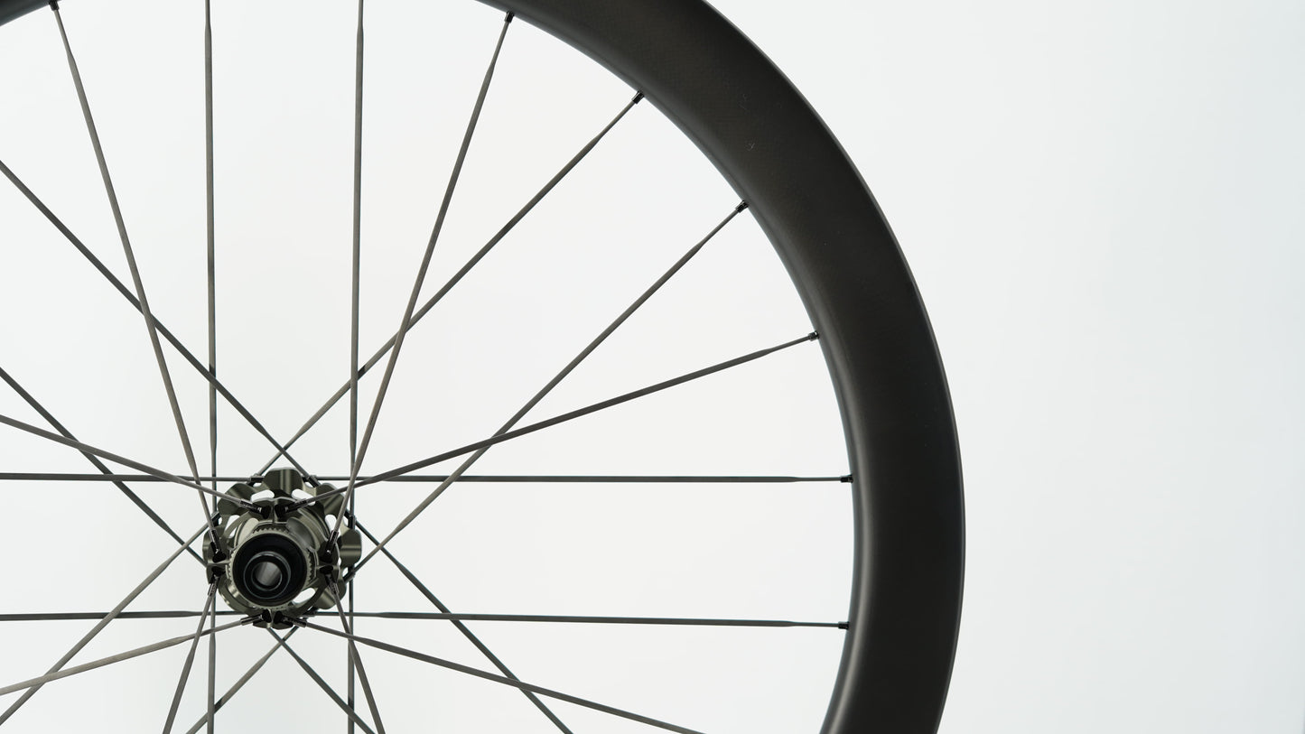 Para kół SCOM ULTRA Tubeless Ready (centralna blokada)