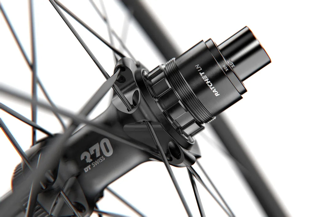 Tylne koło DT SWISS P 1800 SPLINE 23 DIC Tubeless Ready (Center Lock)
