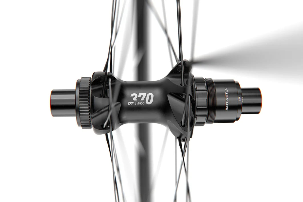Tylne koło DT SWISS P 1800 SPLINE 23 DIC Tubeless Ready (Center Lock)