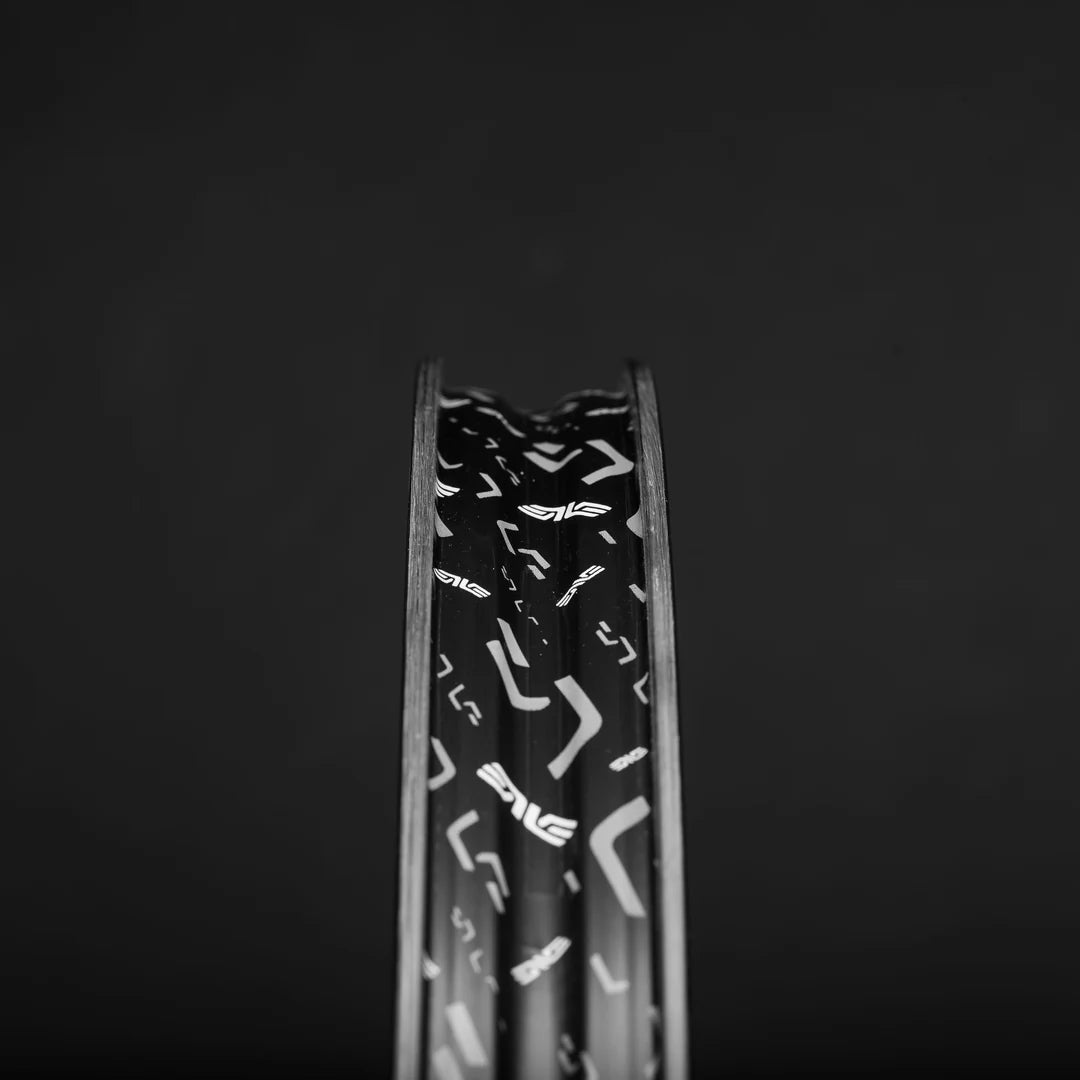 Koło przednie ENVE G SES 4.5 PROTubeless Ready (Center Lock) czarne