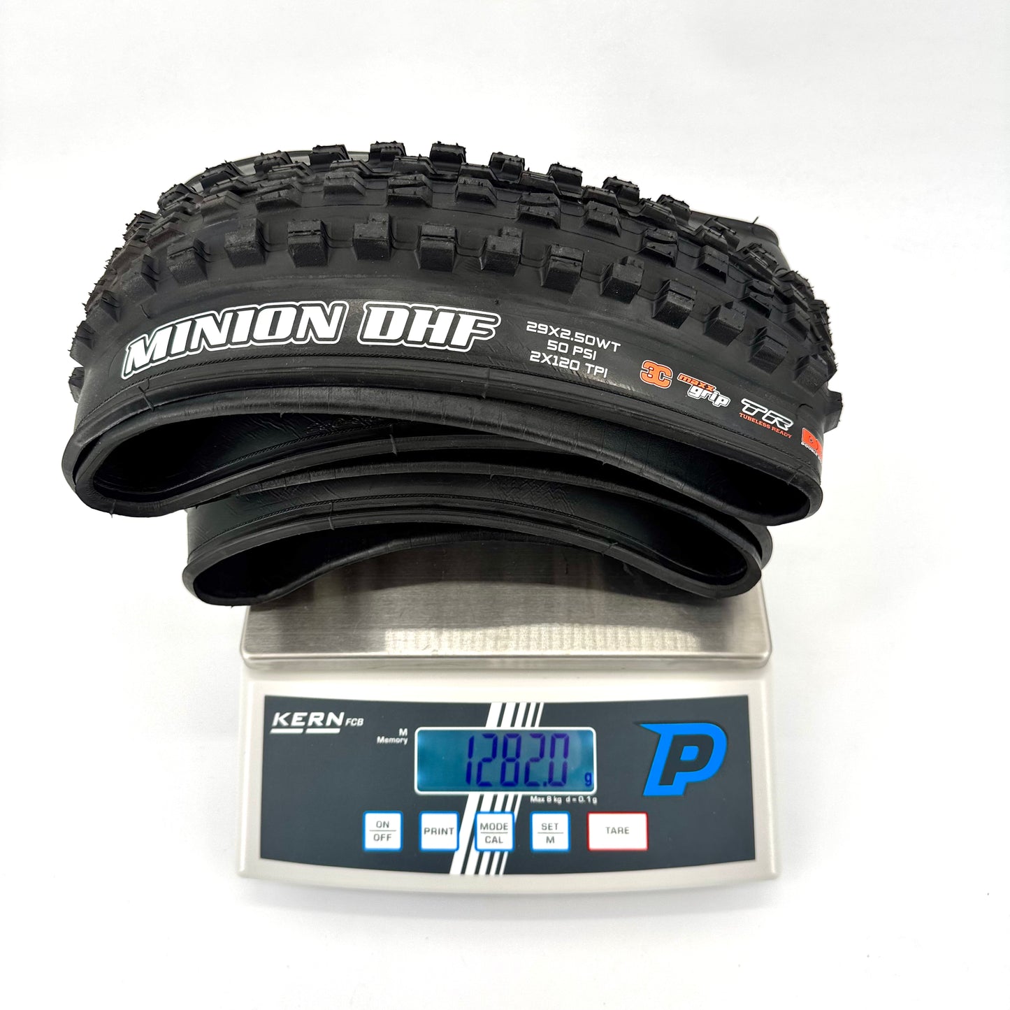 MAXXIS MINION DHF 29x2.50 WT Double Down 3C MaxxGrip Tubeless Ready Miękka opona w kolorze czarnym