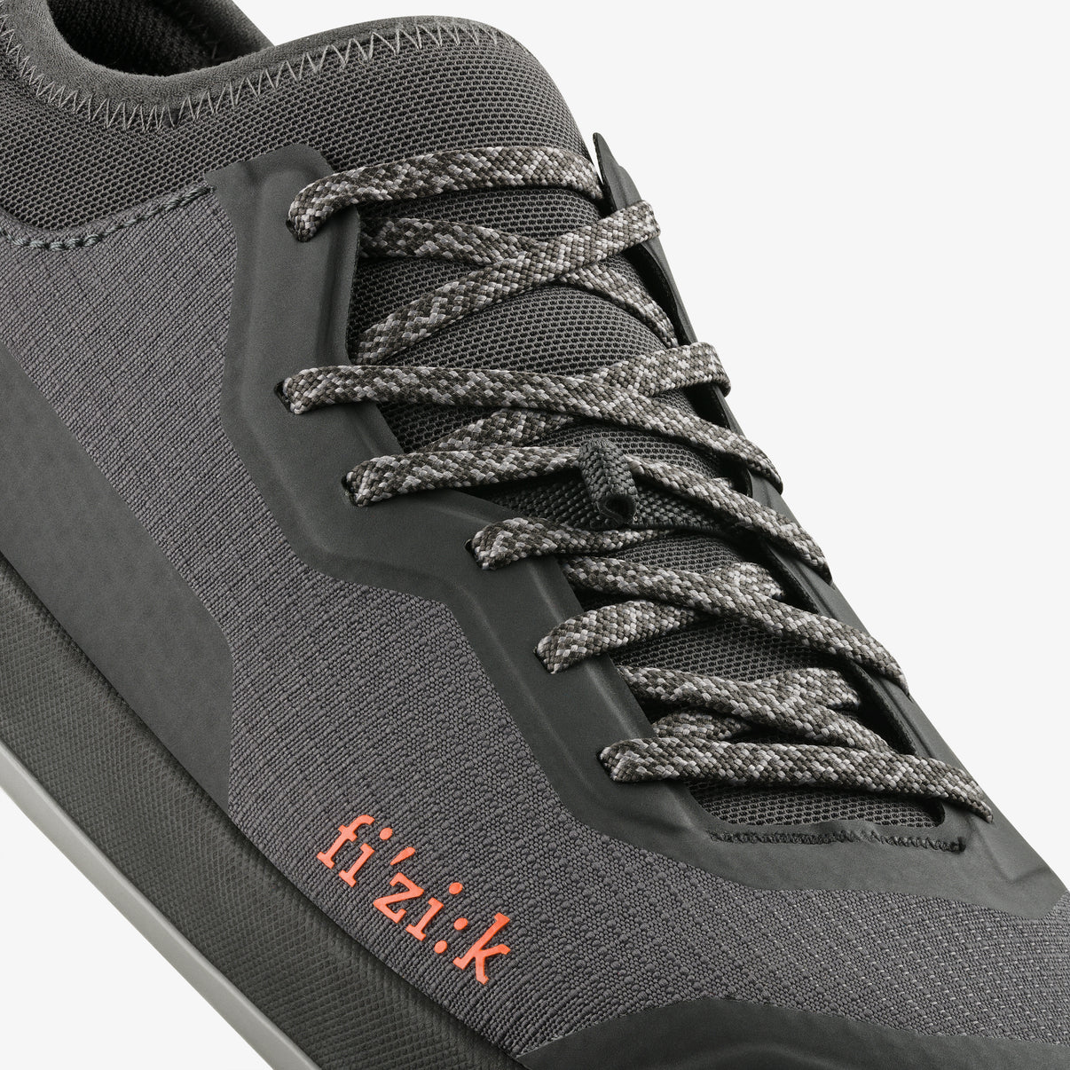 Buty MTB FIZIK VERSOR 2 FLAT, szaro-czarne