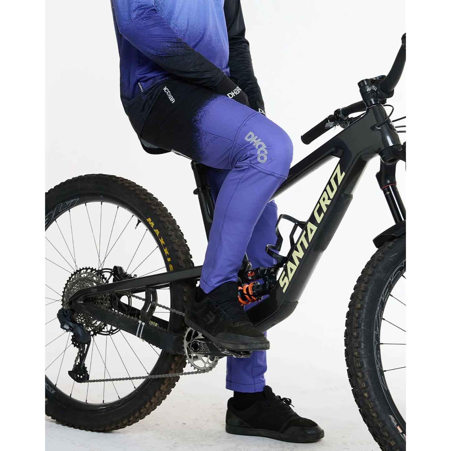 Spodnie DHARCO GRAVITY ULTRA w kolorze fioletowym