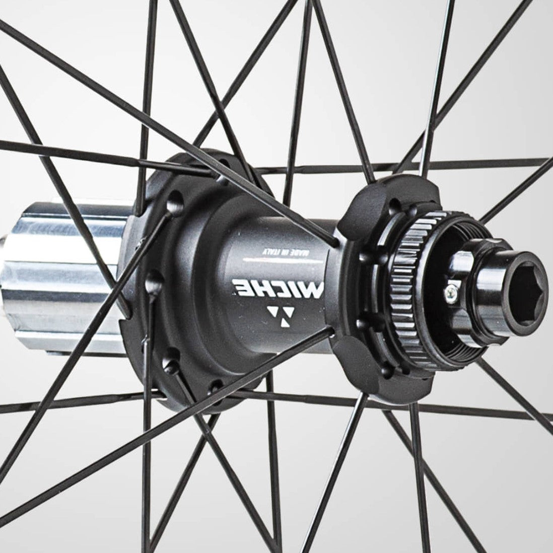 Para kół MICHE SYNTIUM WP DX WR DISC przystosowanych do jazdy bezdętkowej (centralna blokada)