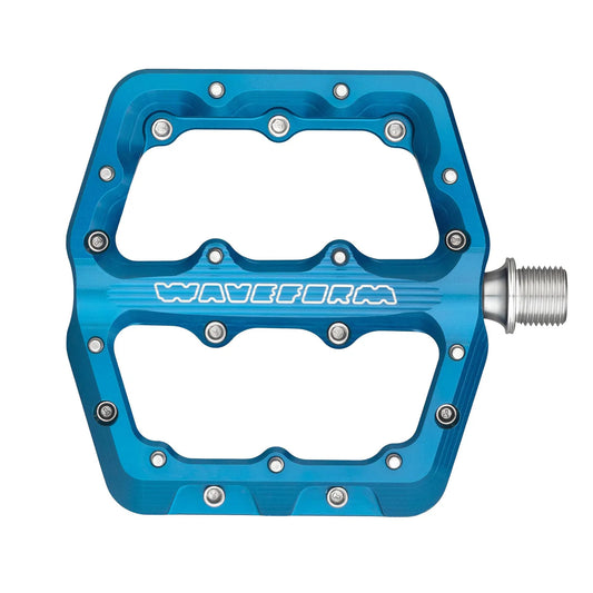 WOLF TOOTH WAVEFORM Small Flat Pedals, Blue