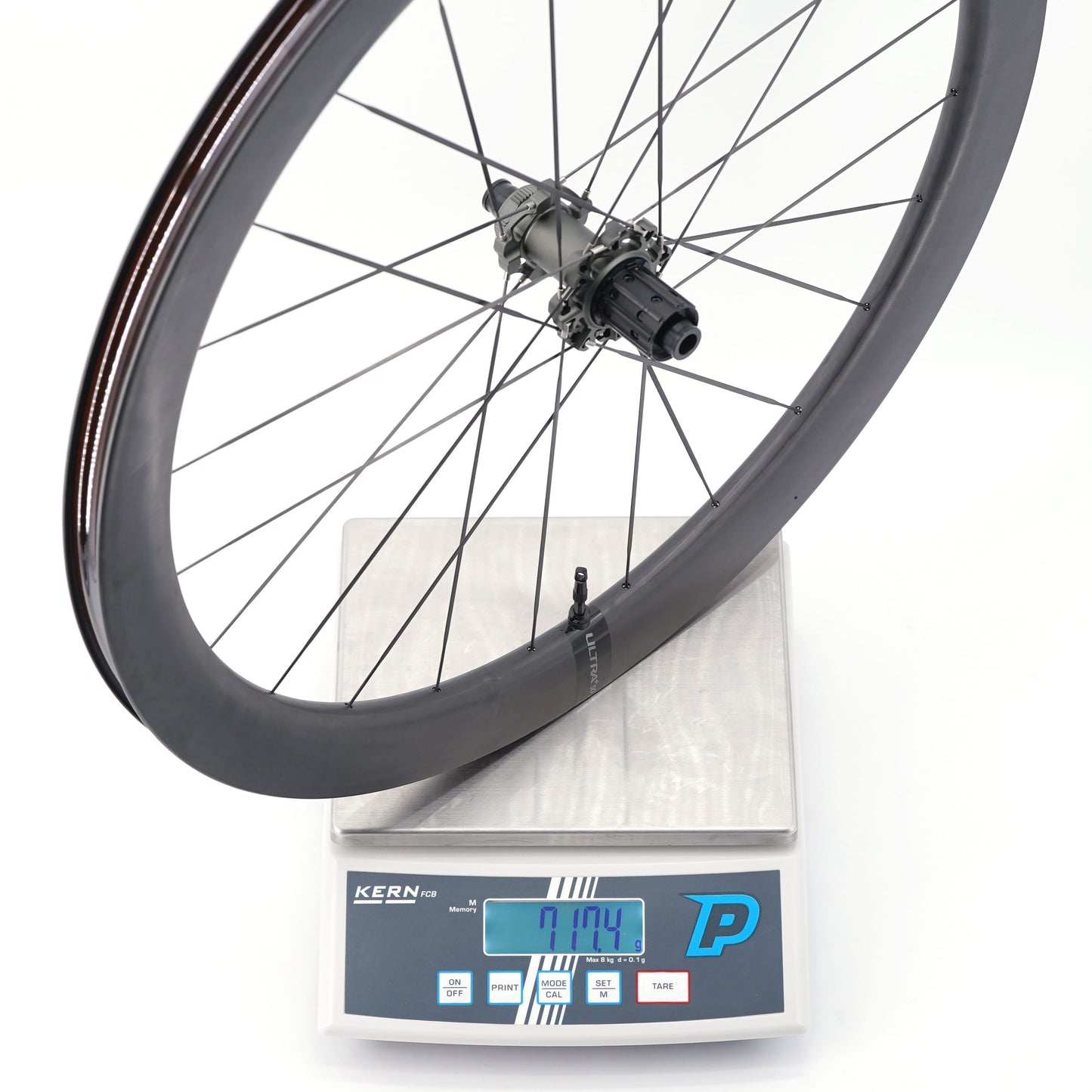 Para kół SCOM ULTRA + Tubeless Ready (centralna blokada)
