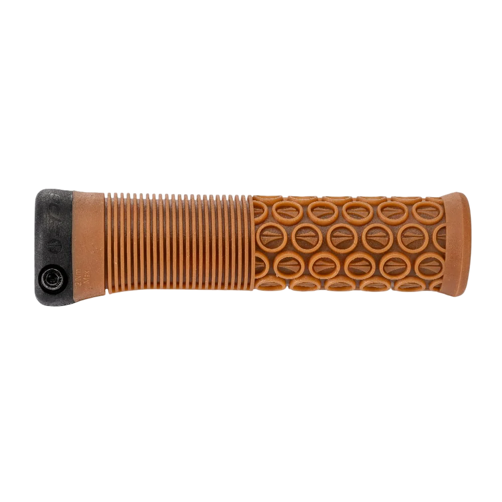 Chwyty SDG THRICE 136 mm Guma brązowa